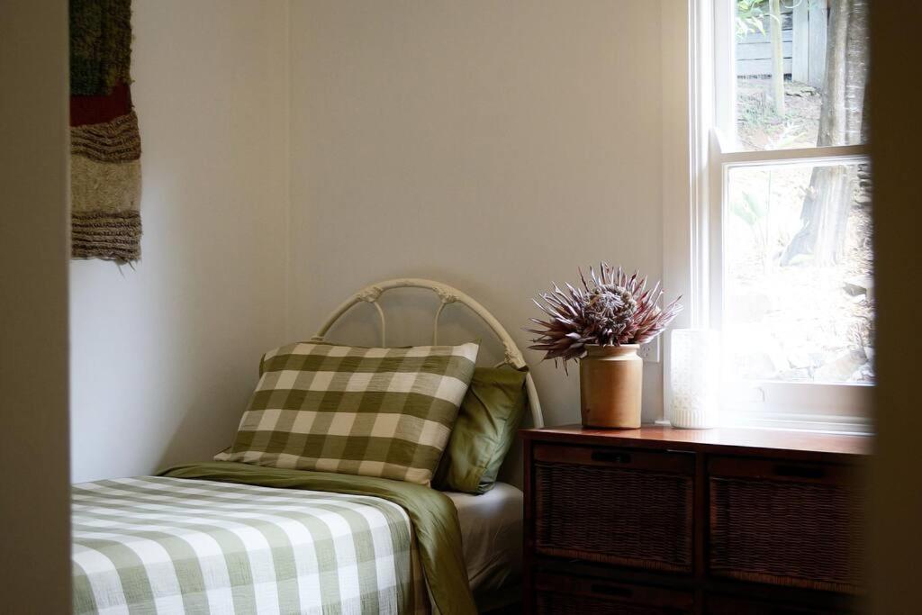 Harrys House Warburton - Peaceful Riverside Cottage In The Perfect Location 外观 照片
