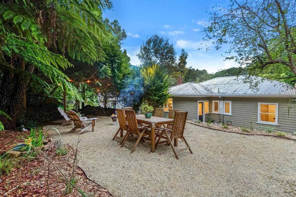 Harrys House Warburton - Peaceful Riverside Cottage In The Perfect Location 外观 照片