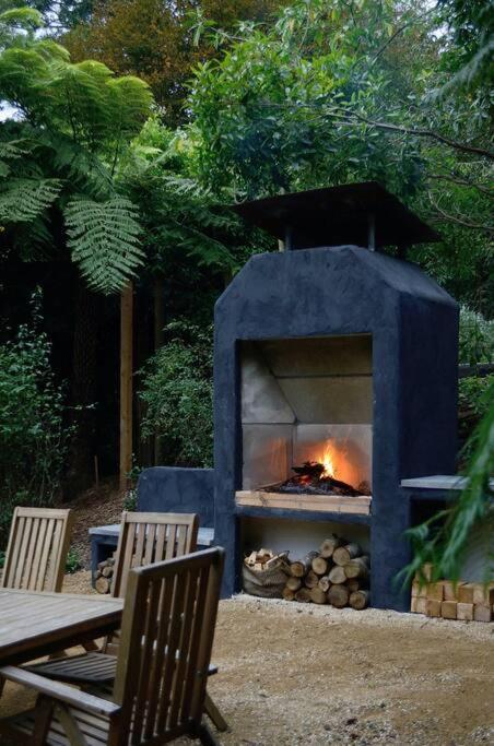 Harrys House Warburton - Peaceful Riverside Cottage In The Perfect Location 外观 照片